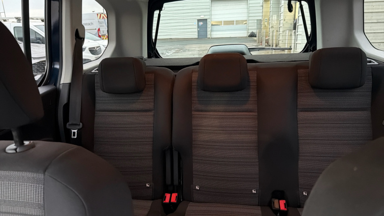 Vauxhall Combo Life 1.5 Turbo D 130 SE 5dr Diesel Estate